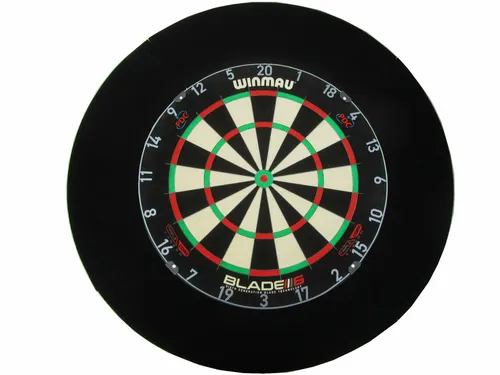 Winmau Blade 6 Triple Core PDC Carbon Dartboard mit Surround Schwarz - Dartboard für Steeldart mit innovativer Triple Core Technologie für bessere Haltbarkeit und weniger Abpraller, inklusive schwarzem Surround für optimalen Schutz.