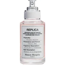 Maison Margiela Replica Flower Market Eau de Toilette unisex 30 ml - Erleben Sie die Frische eines blühenden Marktes mit diesem unisex Eau de Toilette. Zarte Noten von Freesie und Jasmin verbinden sich harmonisch für einen belebenden Duft.