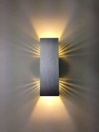 SpiceLED ShineLED-14 LED Wandleuchte - Moderne 2-flammige Wandleuchte mit warmweißem Licht (2700 K), spritzwassergeschützt IP23 und einfacher Selbstmontage - ideal für jeden Innenraum.