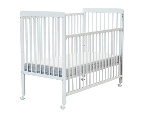WEBABY Babybett LIVO 60x120 cm mit Rollen – Verstellbarer Lattenrost und praktische Mobilität - Das WEBABY Babybett LIVO aus stabilem Holz bietet 3-fach verstellbaren Lattenrost und 4 mobile Rollen mit Bremse. Ideal für eine flexible Nutzung und einfachen Zugang zu Ihrem Baby.