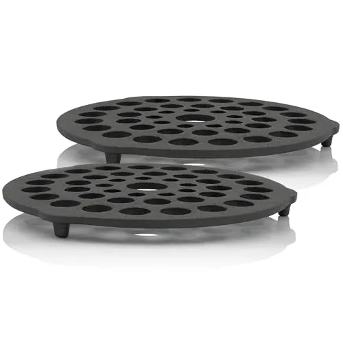 BBQ-Toro Dutch Oven Einsatz (2 Stück) | Ø 20 cm | Vielseitiger Gussrost für Grill und Kochen - Multifunktionales Gussrost für Dutch Oven, Grillrost und Untersetzer. Ideal für gleichmäßige Hitzeverteilung und Schutz empfindlicher Oberflächen. Direkt einsatzbereit und perfekt für vielseitige Zubereitungsmethoden.