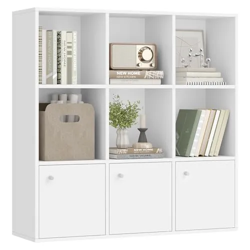Vasagle Bücherregal LBC33WT, weiß, 9 Fächer mit Türen - Büroregal aus Holz mit 9 Fächern, ideal für Ordnung und Stauraum. Mit Kippschutz und geschlossener Rückwand für zusätzliche Sicherheit.