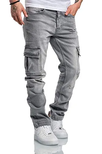 Amaci&Sons Herren Cargo Jeans Regular Slim Destroyed 7985 Hellgrau W34/L32 - Moderne Herren Cargo Jeans in Hellgrau mit Slim Fit und Destroyed-Details. Ideal für lässige Outfits und bequem im Alltag. Perfekte Passform für stilbewusste Männer.
