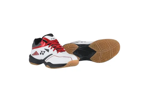 Yonex Badmintonschuhe Power Cushion 36 für Kinder - Größe 31 (13) - Badmintonschuhe für Kinder mit optimalem Komfort und Performance. Das leichte Obermaterial und die Gummi-Außensohle bieten perfekten Halt und Beweglichkeit auf dem Platz.