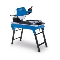 Steintrennmaschine HSM4000 Scheppach - 800mm Schnittlänge - Zubehör für Elektrowerkzeug, ideal für präzises Schneiden von großen Fliesen und Ziegelsteinen mit einer Schnitthöhe von 110 mm und stufenlos neigbarem Sägekopf für vielseitige Anwendungen.