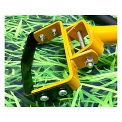 Tornadica Gartenhacke Pendelhacke mit 140 cm Stiel - Effektives Gartenwerkzeug mit 15 cm Arbeitsbreite, ideal zum Jäten und Bodenlockern, aus legiertem Stahl für Langlebigkeit und optimale Leistung.