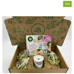 Air Wick Duftstecker Starter Set – Sommervergnügen Flieder - Elektrische Lufterfrischer mit 1 Duftstecker und 3 Nachfüllern, natürliche ätherische Öle sorgen für bis zu 120 Tage angenehmen Raumduft und gute Laune.