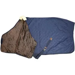 Kentucky Horsewear Stable Rug 0g - navy, 125 - Elegante Kentucky Stalldecke 0 g aus widerstandsfähigem Material. Mit kuscheligem Kunstfell für optimalen Komfort und Schutz. Ideal für Übergangszeiten und Transport.