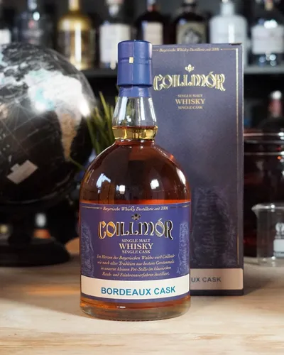Liebl Coillmor Bordeaux Single Cask Whisky - Whisky, 3 Jahre in Ferrand-Cognac-Fass und 4 Jahre im Bordeaux Fass, mit einzigartiger Rotweinstruktur für ein unvergleichliches Geschmackserlebnis.