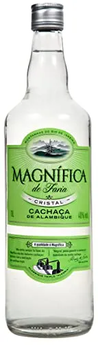 Magnífica de Faria Cristal Cachaça - Sonstige Spirituosen, verleiht Cocktails wie Caipirinha mit intensiver Fruchtigkeit einen Hauch von Brasilien.