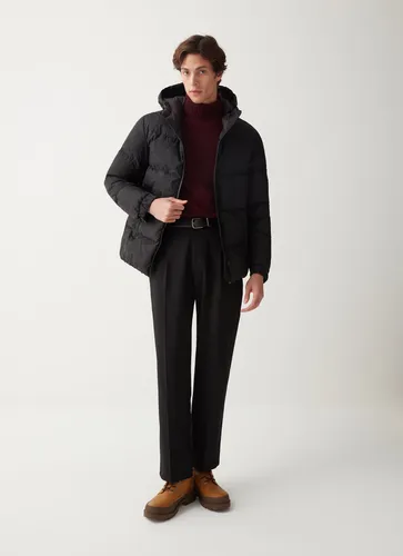 Colmar Oversize-Daunenjacke mit Kapuze - Schwarz Herren, Größe 54 - Herren Oversize-Winterjacke aus edlem Jacquard, gefüllt mit natürlichen Daunen. Sportlich und glamourös, mit nachhaltigem Innenfutter aus Recyclingstoff – perfekt für kalte Wintertage.