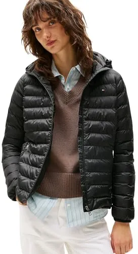 Steppjacke TOMMY HILFIGER "LW PADDED GLOBAL STRIPE JACKET" für Damen - Funktionsjacke in Schwarz mit stylischer Global Stripe an der Kapuze, ideal für kühle Tage und lässige Outfits. Leichtes Material sorgt für hohen Tragekomfort.