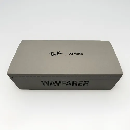 Ray-Ban Meta Wayfarer - Selbsttönende AI Brille in Matt Schwarz - AI Glasses mit integrierter HD-Kamera und Open-Ear-Audio für freihändiges Arbeiten und kreatives Teilen deiner Erlebnisse. Ideal für moderne Nutzer, die immer im Flow bleiben möchten.