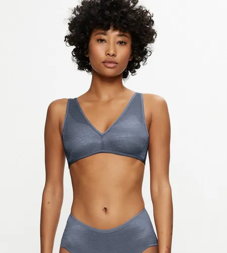 Triumph Bügelloser BH Signature Sheer P EX Monogramm-Tüll - Funktionsunterwäsche mit verstecktem Support, der unter der Kleidung unsichtbar bleibt. Genießen Sie einen glatten V-Ausschnitt und atmungsaktive Cups für höchsten Tragekomfort.