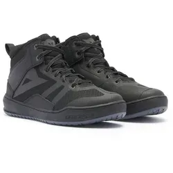 Dainese Suburb Air Schuhe - Schwarz/Schwarz - 41 EU - Motorradschuhe im Sneaker-Stil, hoch belüftet für heiße Tage, mit Groundtrax®-Sohle für optimalen Grip und Komfort auf und abseits des Motorrads.