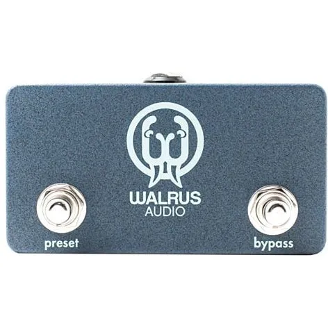 Walrus Audio 2-Channel-Switcher - Praktischer 2-Kanal-Switcher für E-Gitarre und Halbakustische Gitarre, ermöglicht müheloses Umschalten zwischen Effekten für kreativen Klang.