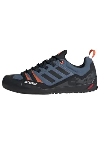 adidas Terrex Swift Solo 2 Hiking Shoes - Wanderschuhe mit griffiger Traxion Außensohle und leichter EVA-Zwischensohle für optimalen Halt und Komfort bei langen Wanderungen. Hergestellt aus mindestens 50 % recycelten Materialien – ideal für umweltbewusste Abenteurer.