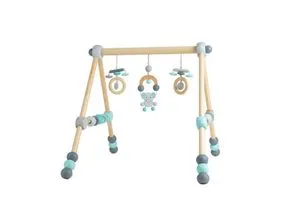 BIECO Baby Gym Spieltrapez - Höhenverstellbarer Spielbogen mit Figuren und Rasseln - Spielbogen aus Holz in Blau, ideal für Babys ab Geburt, fördert die motorischen Fähigkeiten und sorgt für stundenlangen Spielspaß.