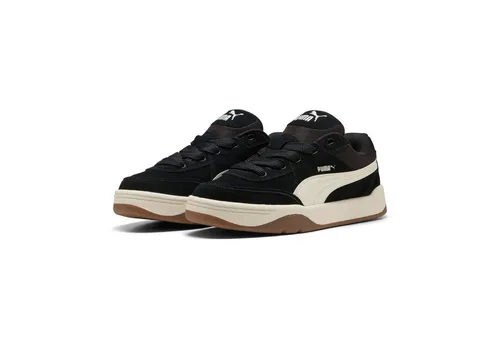 PUMA Unisex Park Lifestyle Sk8 Sd Sneaker - Schwarz mattiertes Elfenbein, 47 EU - Herren-Sneaker mit Obermaterial aus Wildleder, ideal für den Alltag; bietet Komfort und Stil mit Gummi-Außensohle und PUMA Branding.