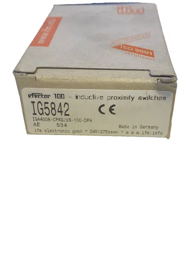 Ifm Electronic IG5842 Induktiv Sensor - Induktiver Näherungssensor mit 8 mm Schaltabstand, ideal für präzise metallische Objekterkennung in industriellen Anwendungen.
