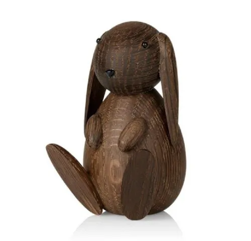 Lucie Kaas Dekofigur Hase Bunny aus geräucherter Eiche - Dekofiguren aus Holz, stilvolle Hase Bunny Figur aus geräucherter Eiche, kombiniert skandinavische Ästhetik mit nostalgischem Charme für ein warmes Zuhause.