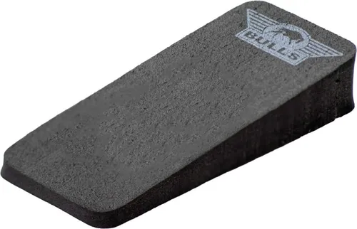 BULLS Foam Wedges 4 Keile - Stabiler Dartboard Abstandshalter - Praktische Schaumstoffkeile für die stabile Montage deines Dartboards. Verhindert das Verdrehen und sorgt für eine gerade Ausrichtung. Robustes Material schützt Wand und Board. Im Set sind 4 Keile enthalten.