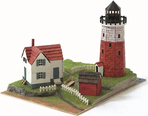 Domus Kits Modellbausatz DiHOrama 4 Leuchtturm, Maßstab 1:87 - Modellbausatz für einen mediterranen Leuchtturm im Maßstab 1:87, 557 Teile aus hochwertigem Ton, ideal für erfahrene Modellbauer und Liebhaber maritimer Architektur.