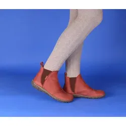 El Naturalista Booties Nido caldera N786 rot Gr.42 - Wanderschuhe aus geöltem Nubukleder mit bequemer Passform und griffiger Sohle aus recyceltem Kautschuk, ideal für Herbst/Winter.