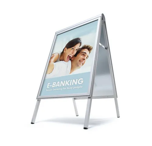 Showdown Displays Standregal Compasso C2 A1 - Silberfarben - Elegantes 1-teiliges Standregal für Einzelhandelsschilder, ideal für effektive Kundenansprache mit kompakten Maßen von 66 x 115 cm.