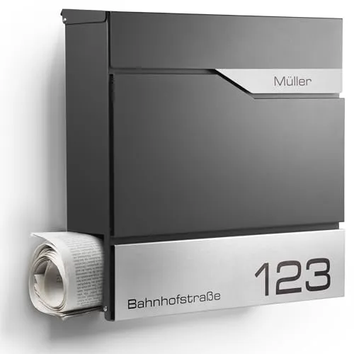 Personalisierbarer Wandbriefkasten Manhattan Anthrazit RAL7016 - Wandbriefkasten mit individuellem Edelstahl Namensschild und Hausnummer, wasser- und rostresistent, inklusive Zeitungsfach für optimale Postorganisation.