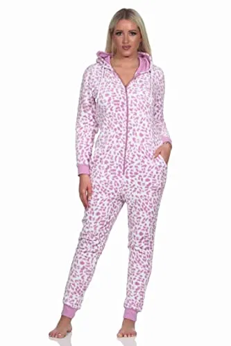 Normann Damen Schlafanzug Einteiler Jumpsuit aus Coralfleece im Animal Look - Jumpsuit für Damen aus kuscheligem Coralfleece, ideal für kalte Tage. Mit Kapuze und Bündchen für optimalen Tragekomfort und zeitloser Eleganz.