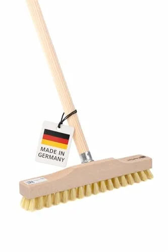 BawiTec Reinigungsbürste Rheinischer Wischer mit Stiel - Effektiver Bodenwischer für Innen- und Außenbereiche, ausgestattet mit einem stabilen Holzstiel und hochwertigen MyprenFibre-Borsten für gründliche Reinigung.