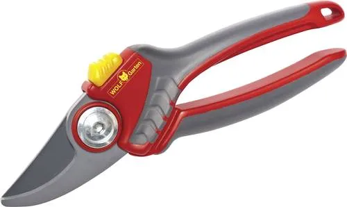 WOLF-Garten RR 4000 Gartenschere Bypass - Gartenschere für einen stummelfreien Schnitt, ideal für Äste bis 22 mm Durchmesser. Ergonomisch für Links- und Rechtshänder, mit antihaftbeschichteter Klinge für müheloses Schneiden.