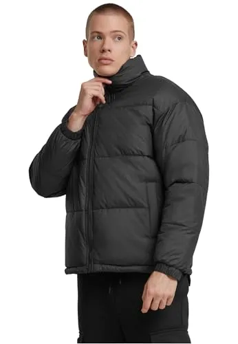Urban Classics Basic Puffer Winter Jacket - Herren Winterjacke - Funktionsjacke aus 100% Polyamid, klassischer Stil in unifarbenem Schwarz, ideal für kalte Tage mit praktischer Kapuze.
