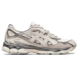 Asics Sneaker GEL-NYC in Grau, Größe 43 1/2 - Moderne Sneaker von Asics, ideal für Sport und Freizeit. Bequem und stylisch, perfekt für trendbewusste Träger.
