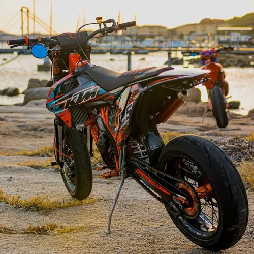 FAR Flexi 7699 Carbon Design Lenkerspiegel - E-geprüfter Rückspiegel für ATV, Moped und Enduro mit manuellem Spiegeleinstellung und stylishen Carbon Design. Ideal für Offroad-Fans!