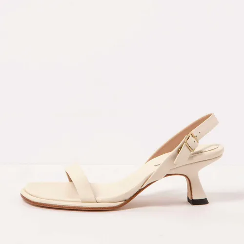 Neosens Sandalen mit hohem Absatz Damen S3164 NAPPA CREAM/GLERA - Elegante Sandalen in Beige, die Stil und Komfort vereinen. Hochwertige Materialien und Verarbeitung machen diese Schuhe ideal für besondere Anlässe und den Alltag. Neosens – Qualität aus La Rioja, Spanien.