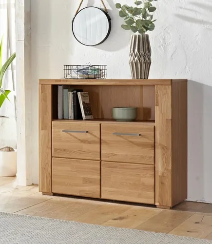 Home affaire Kommode Celle 90cm - Kommode aus massivem Eichenholz, ideal für Landhausstil-Einrichtungen. Mit 3 breiten Fächern bietet sie viel Stauraum und fügt sich harmonisch in jedes Zuhause ein.
