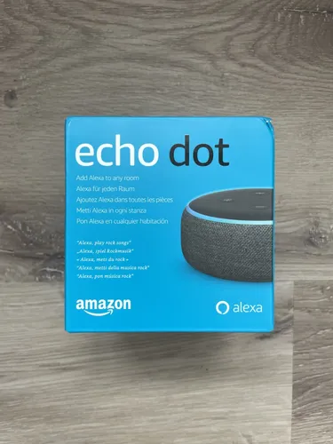 Amazon Echo Dot (3rd) - Smarter Lautsprecher in Schwarz - Lautsprecher & Sprachassistent in einem – Genießen Sie besseren Klang, steuern Sie Ihr Smart Home und streamen Sie Musik von Amazon Music, Spotify & mehr. Ideal für jeden Raum!
