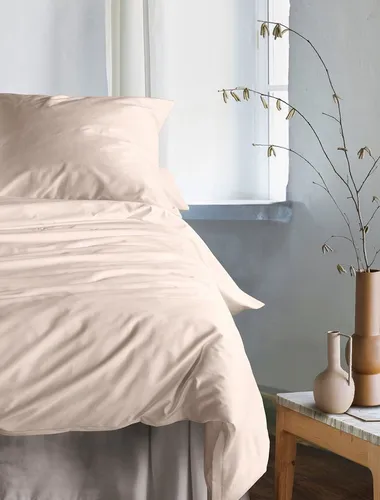 Irisette Premium Satin Bettwäsche Paris, beige - 3-teiliges Bettwäscheset aus hochwertigem Mako-Satin, 100% Baumwolle, mit praktischem Reißverschluss für einfaches Beziehen. Ideal für erholsamen Schlaf!