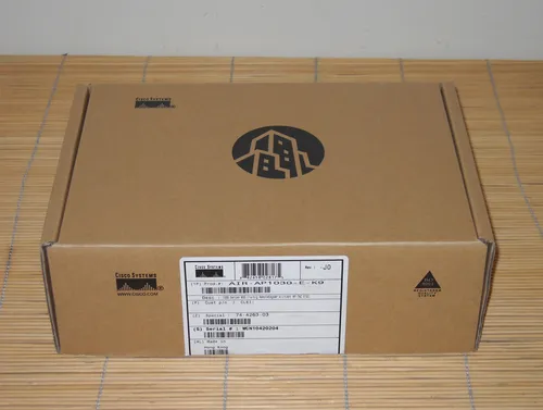 Cisco AIR-AP1030-E-K9 Access Point - Leistungsstarker Lightweight Access Point mit bis zu 125 m Reichweite, ideal für große Büros oder Netzwerkinstallationen.