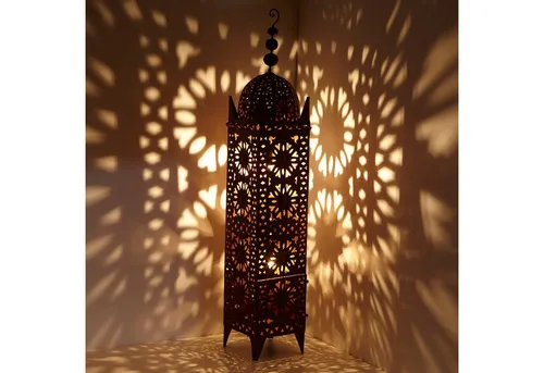 Casa Moro Laterne Hilal 144 cm – Orientalische Eisenlaterne für Innen & Außen - Diese handgefertigte Laterne im Minarettdesign bringt orientalisches Flair in Ihren Garten oder Wohnraum. Ideal für Kerzen- oder Elektrobeleuchtung, sorgt sie für eine stimmungsvolle Lichtatmosphäre.