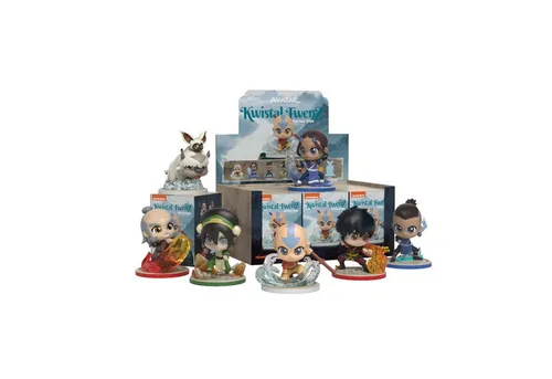 MIGHTY JAXX Kwistal Fwenz x Avatar Blind Box (6 Figuren) - Entdecke die magischen Kwistal Fwenz Figuren aus Avatar: Der Herr der Elemente! Jede Blindbox enthält eine zufällige, stilisierte Figur eines ikonischen Charakters. Perfekt für Sammler und Fans!