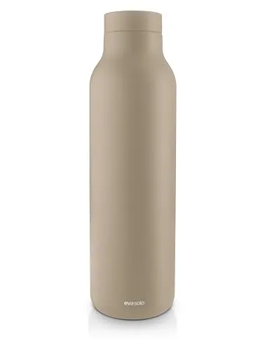 Eva Solo Thermoflasche Urban Caramel Cream 700 ml - Thermoflaschen - Doppelwandige Edelstahlflasche, hält Getränke stundenlang warm oder kalt, ideal für unterwegs mit praktischem Klickdeckel.