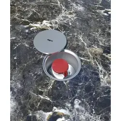 BS BODENSTECKDOSEN BS 7012A-1-3-63 - Runder CEE-Bodentank, IP67, verschließbar mit Aluminiumdeckel, ideal für den Einsatz in der Energietechnik und schützt vor Staub und Wasser.