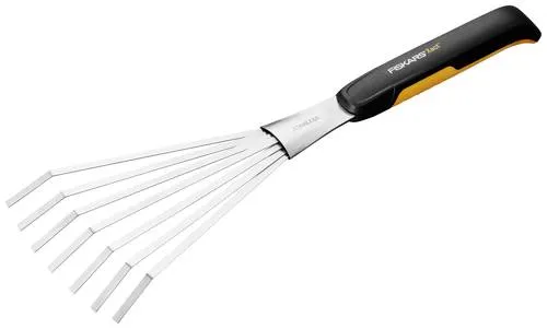 Fiskars 1027044 Fächerbesen - Handbesen mit fächerförmigem Design für müheloses Zusammenfegen von Gartenabfällen, ideal für kleine Beete und schwer zugängliche Stellen