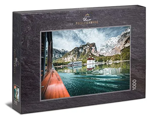 Ulmer Puzzleschmiede - Puzzle „Königssee“ - Klassisches 1000 Teile Puzzle – Puzzlemotiv aus Bayern - Königssee-Überfahrt zur Kirche St. Bartholomä vor dem Watzmann-Gebirge
