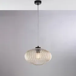 Sospensione In Ferro Laccato Nero Con Cavo Elettrico Regolabile E Diffusore In Vetro Soffiato Ambra Con Decoro Rigatura In Rilievo 1 Luce H.23 - Max 123 - Ø30