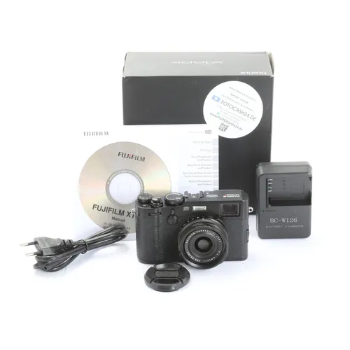 Fujifilm X100F Gebrauchtkamera mit Geschenkbox - Kompaktkamera mit 12 Monaten Garantie, inklusive kostenloser Geschenkbox im Wert von 160 € – ideal für Fotografie-Enthusiasten!