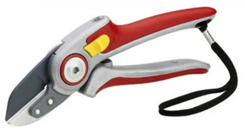 Wolf-Garten Amboßschere Professional RS 5000 - Gartenschere mit kraftvollem Amboss für müheloses Schneiden bis 25 mm Durchmesser. Ergonomisches Design und hochwertige Aluminium-Griffe sorgen für Komfort und Langlebigkeit.